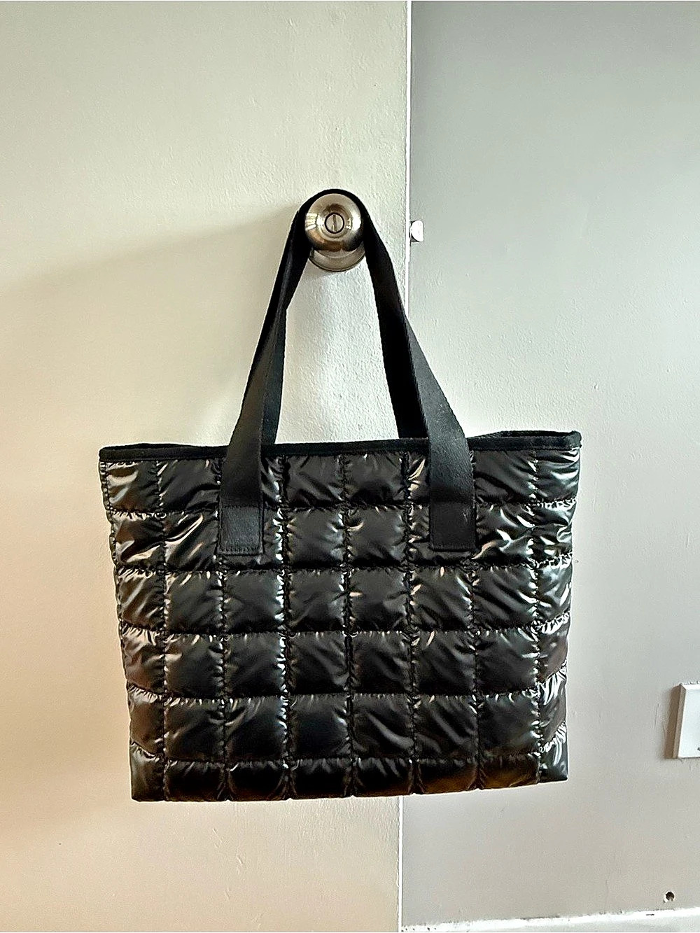 Joe Fresh Quilted Puffer Shoulder Bag Tote in Black